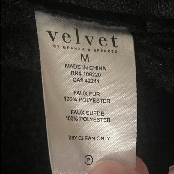 NWT Velvet by Graham and Spencer — Faux Suede / Faux Sherpa Vest - Picture 5 of 6